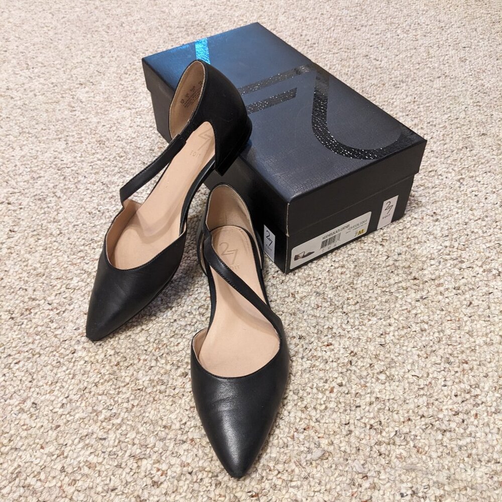 27 EDIT Genuine Leather Black Cross-Strap Flat